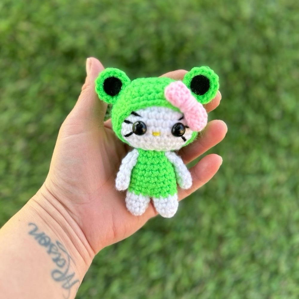 Hello Kitty - Picture 1 of 5